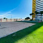 Van Piaget- Praia Do Futuro